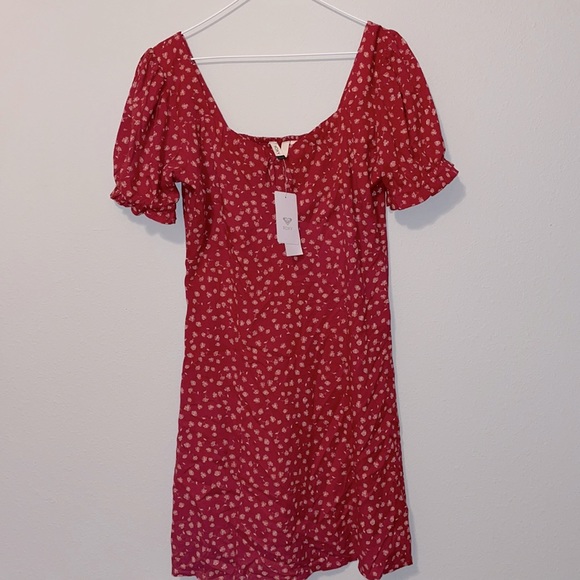 Roxy Dresses & Skirts - Red floral dress